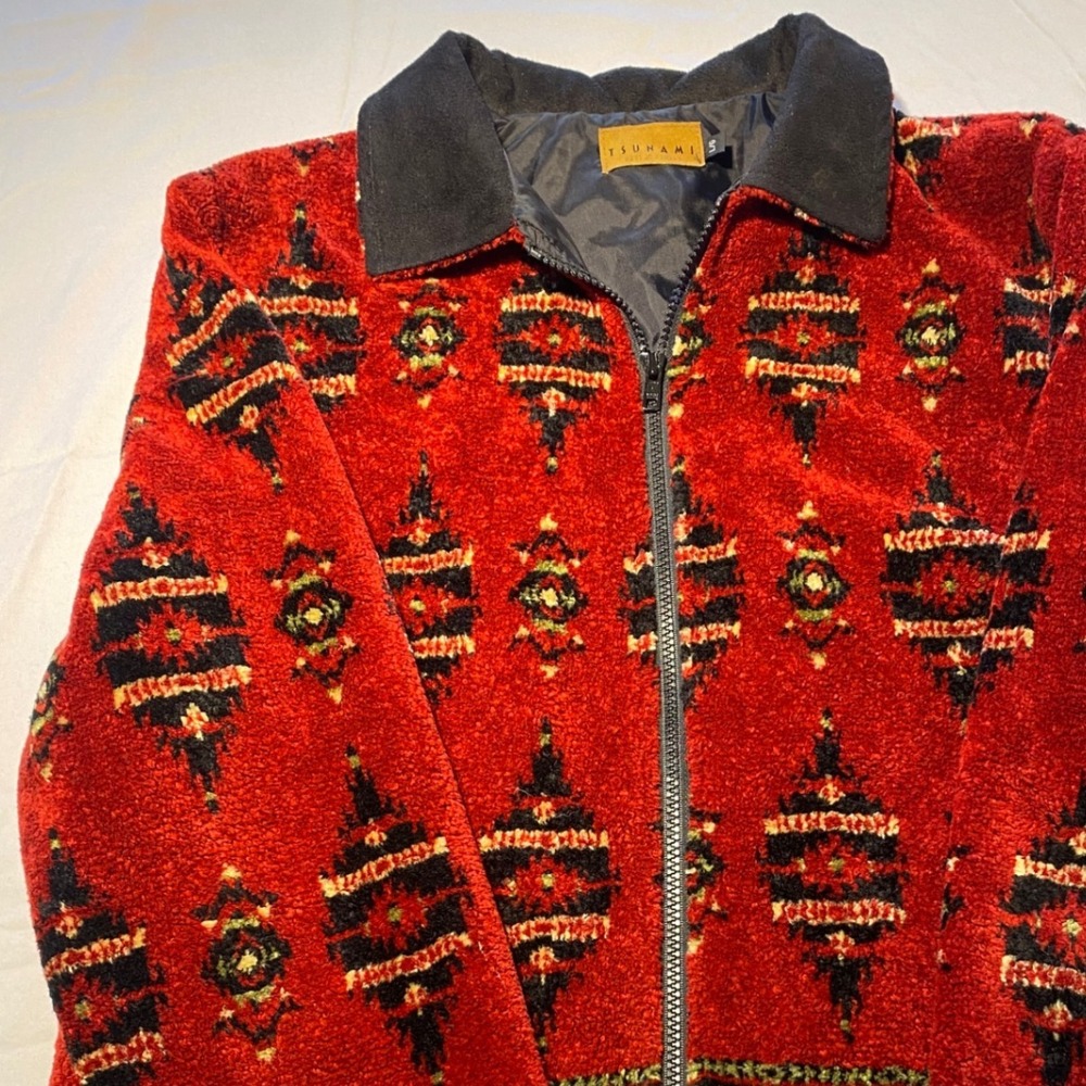 TSUNAMI Women's‎ Red Geometric Plush Fleece Zip-Up Jacket L/G Aztec southwest